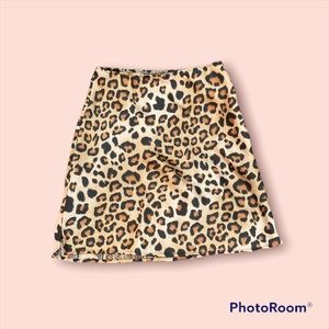 Animal print light weight mini skirt